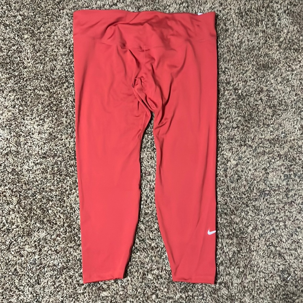 NEW plus size Nike One midrise leggings
